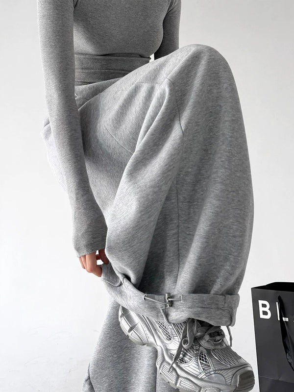 Gray wide-leg sweatpants cuff detail