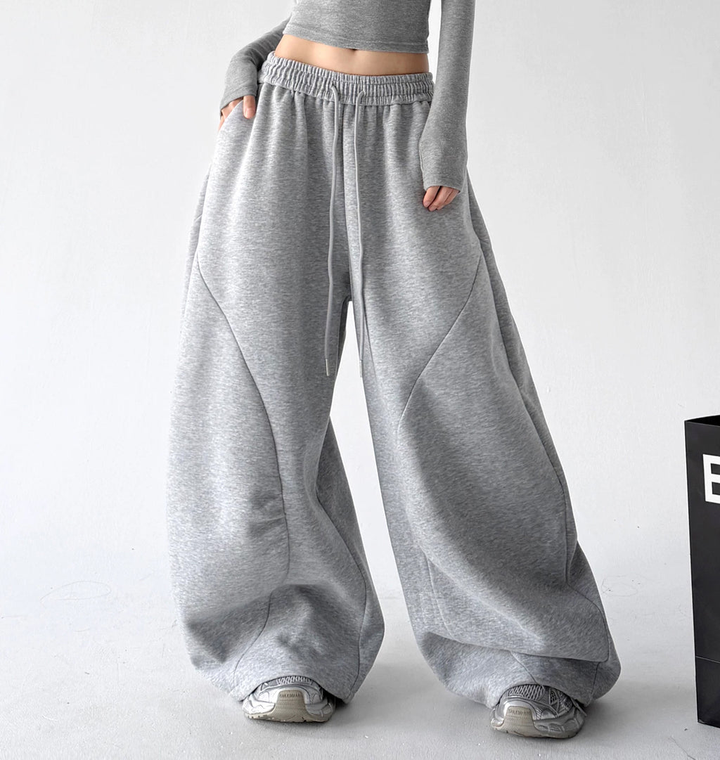 Rounded Wide-Leg Sweatpants