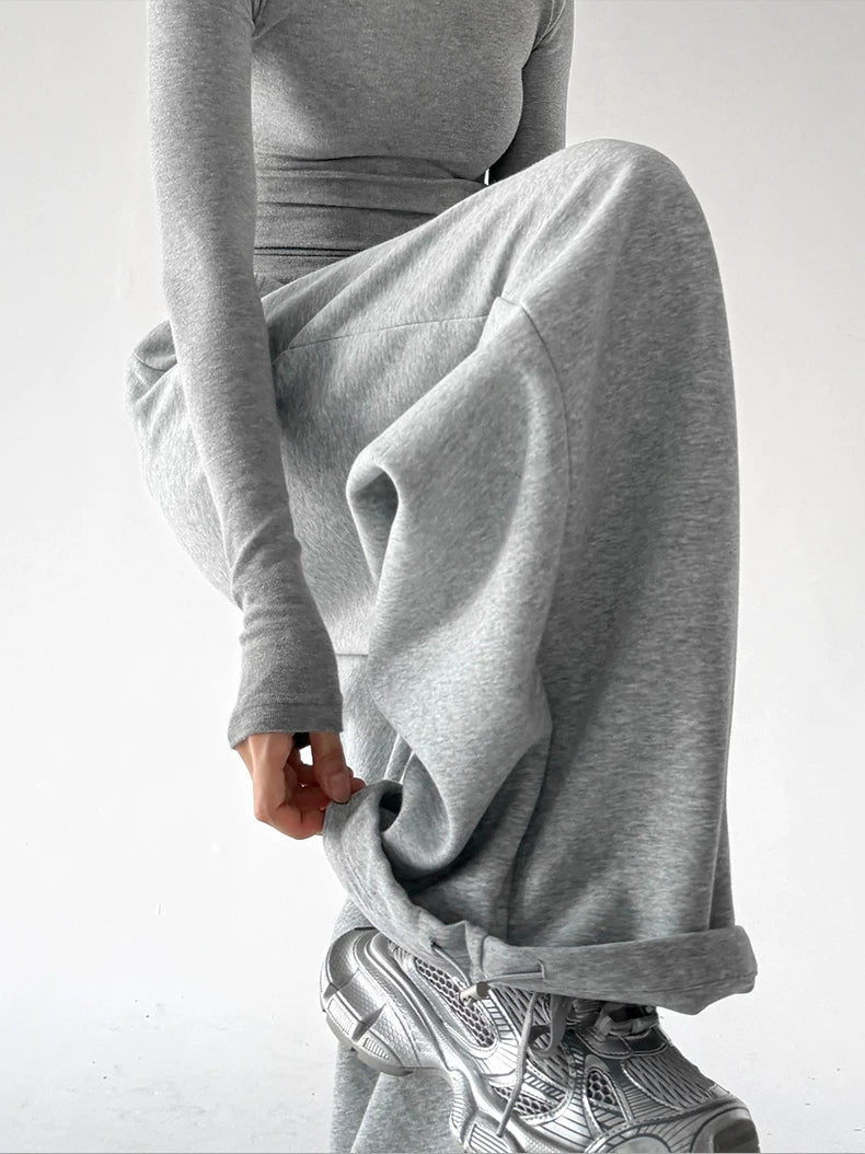 Gray wide-leg pants cuff detail