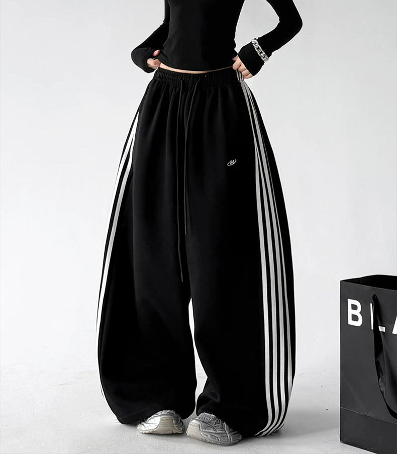 Black side-stripe wide-leg pants front - CT260