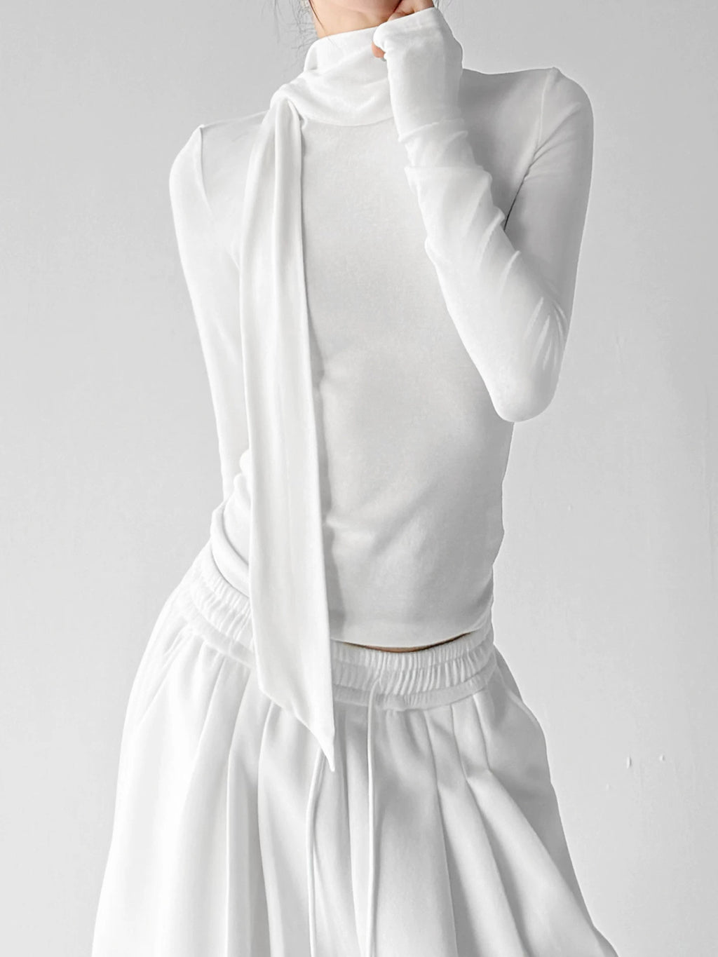 White scarf-neck long-sleeve top sleeve detail - CT29285