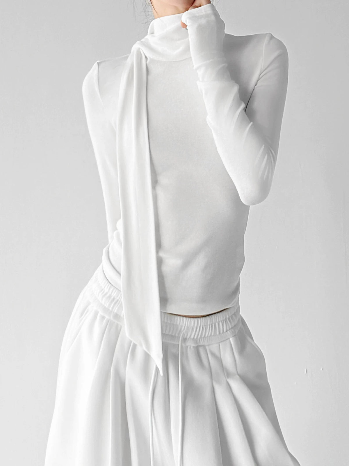 White scarf-neck long-sleeve top sleeve detail - CT29285