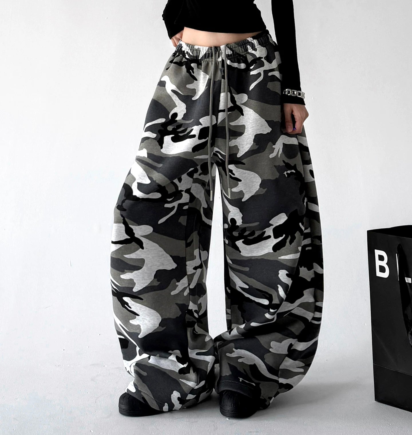 Camouflage Wide-Leg Sweatpants 서브 이미지