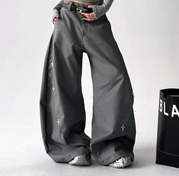 Star-detail pants - focused view 3