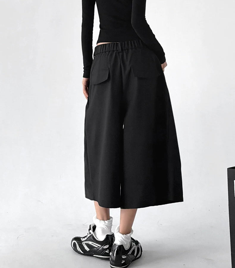 Black pleated culottes with tie back - CT6273