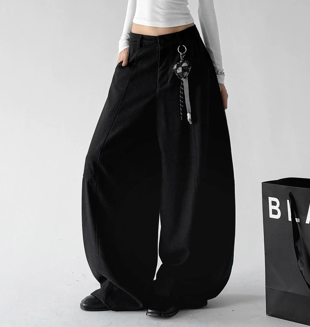 Black ruffled wide-leg pants angled front - CT6275