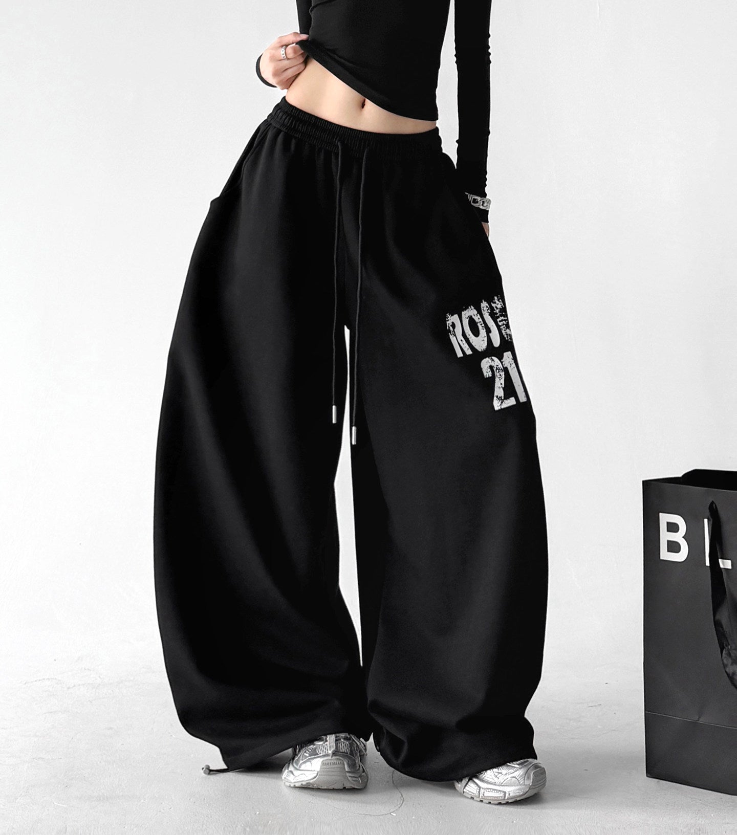 Graphic Wide-Leg Sweatpants - CT66111