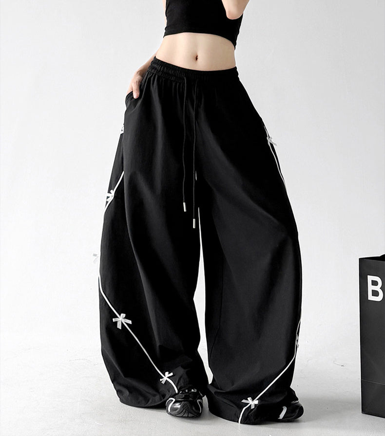 Women's cargo wide-leg pants in black, product view 2 — CT66188