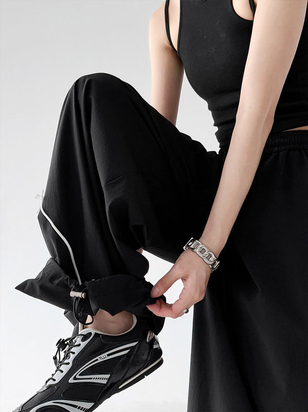 Women's cargo wide-leg pants in black, product view 6 — CT66188