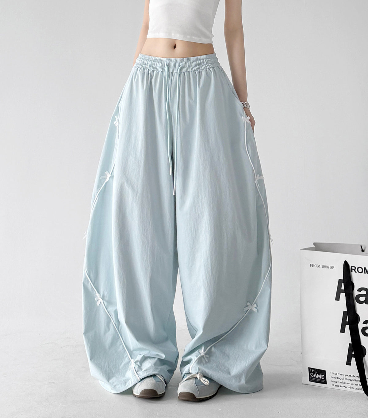 Women's cargo wide-leg pants in light blue, product view 1 — CT66188