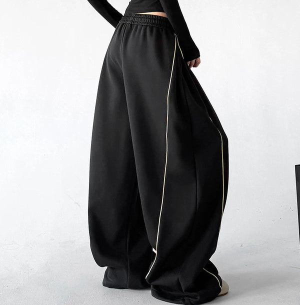 Wide-Leg-Sweathose mit Kontrastnähten