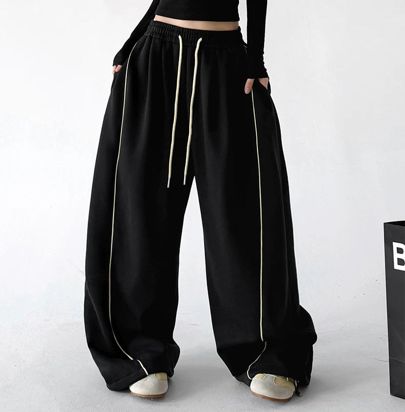 Wide-Leg-Sweathose mit Kontrastnähten