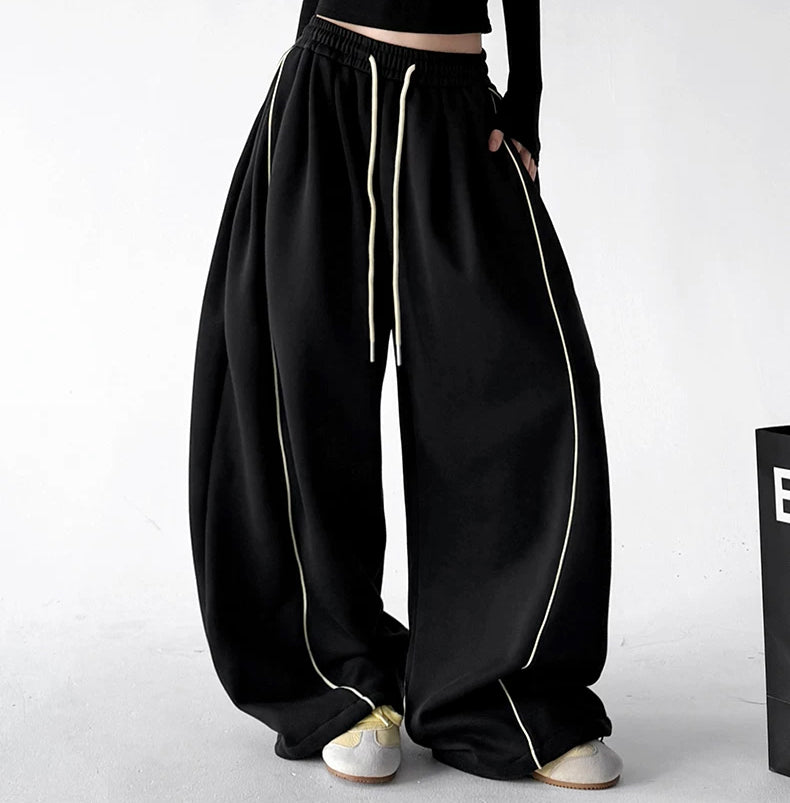 Wide-Leg-Sweathose mit Kontrastnähten