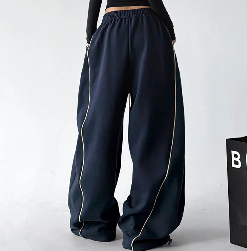 Wide-Leg-Sweathose mit Kontrastnähten