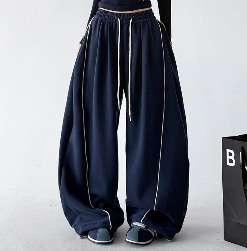 Wide-Leg-Sweathose mit Kontrastnähten