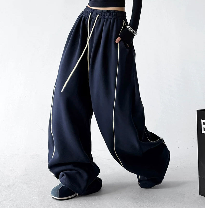 Wide-Leg-Sweathose mit Kontrastnähten