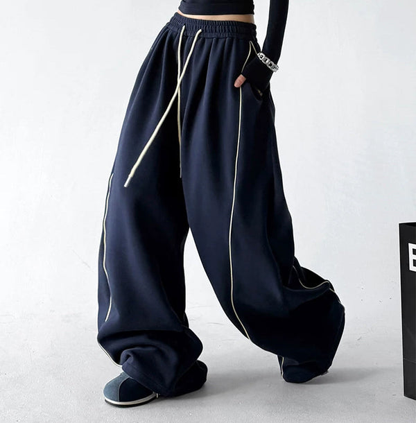 Wide-Leg-Sweathose mit Kontrastnähten