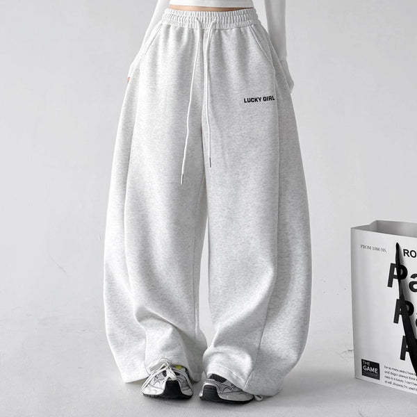 ct66252 letter print wide leg sweatpants white gray front 05 focus v2
