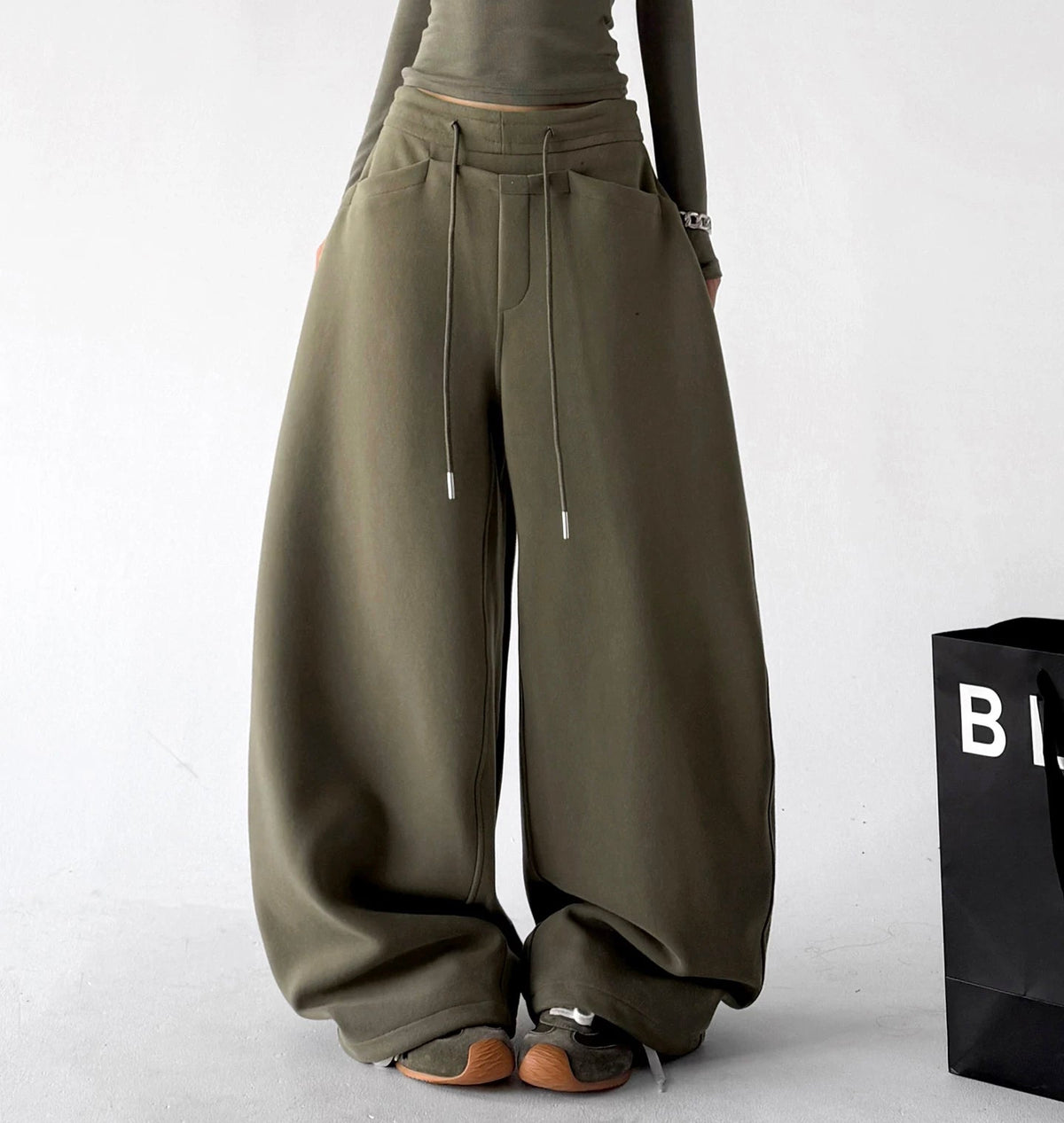 Wide-Leg-Sweathose mit Gürtelschlaufen