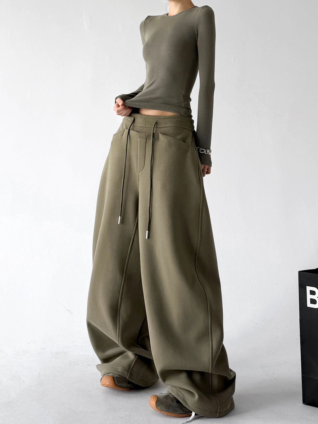 Army Green drawstring wide-leg pants front alternate - CT66266