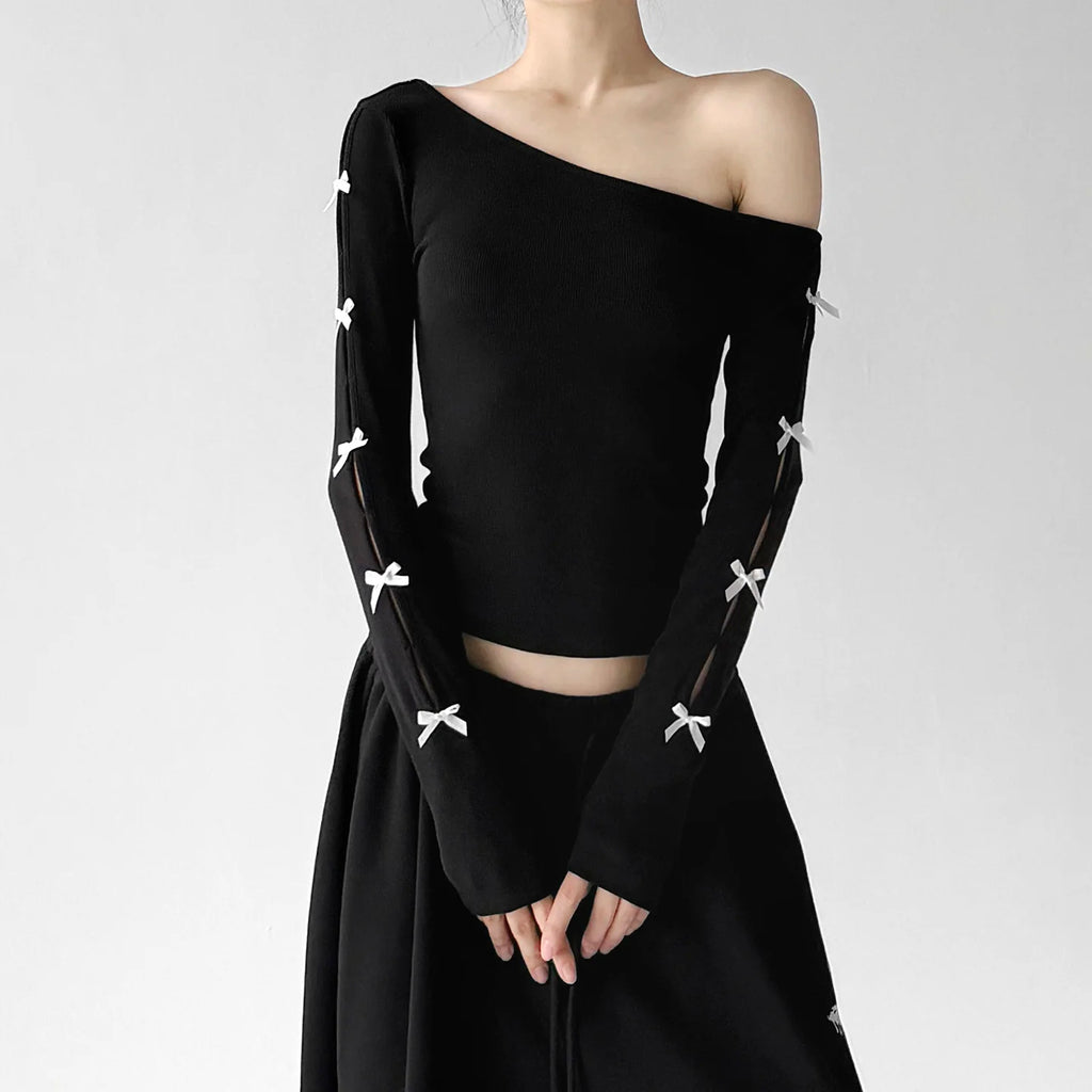 Black bow-sleeve top front - CT66279