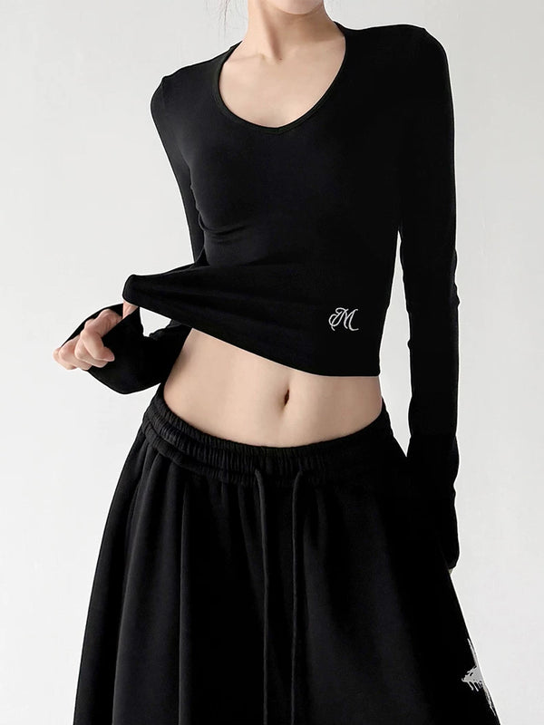 Black emblem top hem detail - CT66281