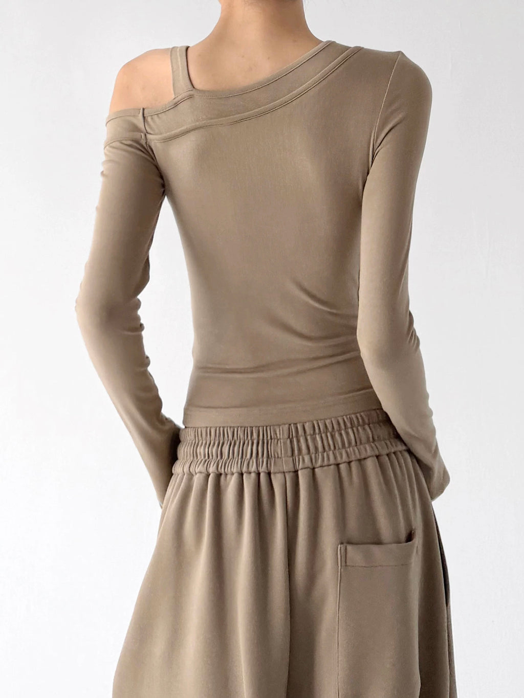 Khaki buttoned off-shoulder top back - CT66289