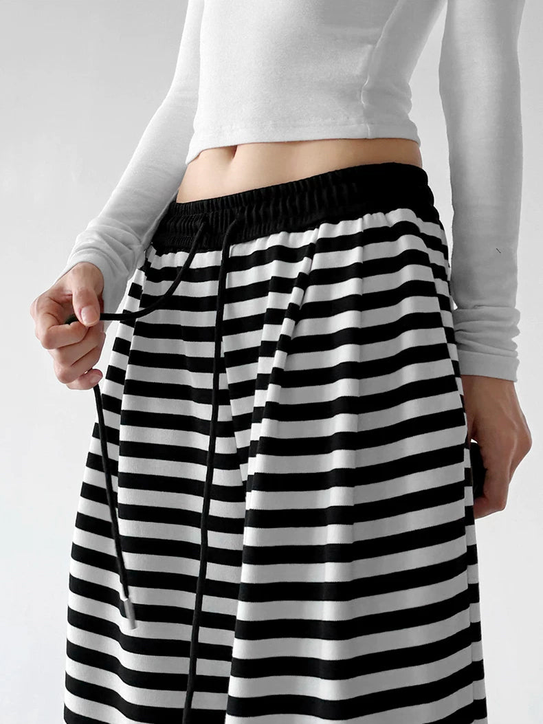 Black White striped wide-leg pants waist detail - CT66298