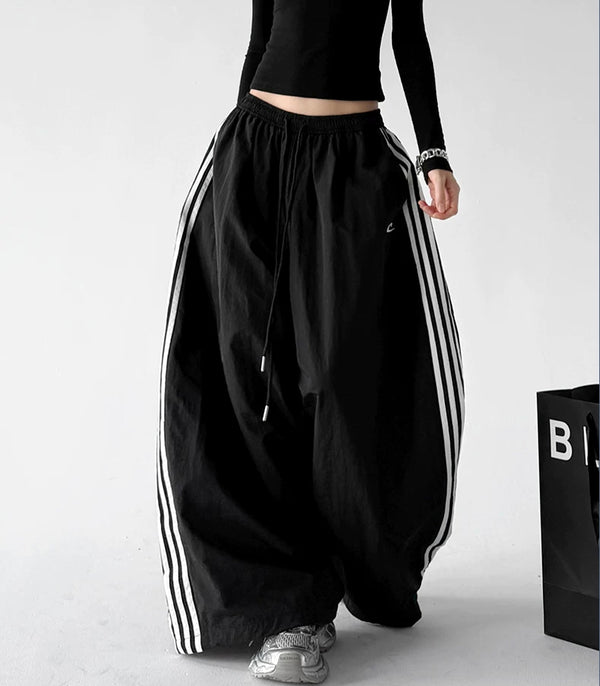 Black side-stripe wide-leg pants front - CT66303
