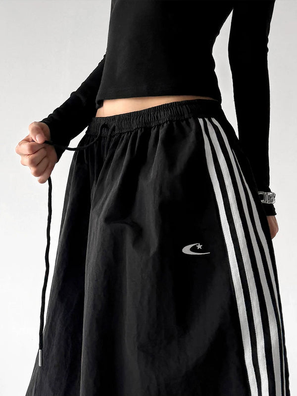 Black side-stripe wide-leg pants waist detail - CT66303