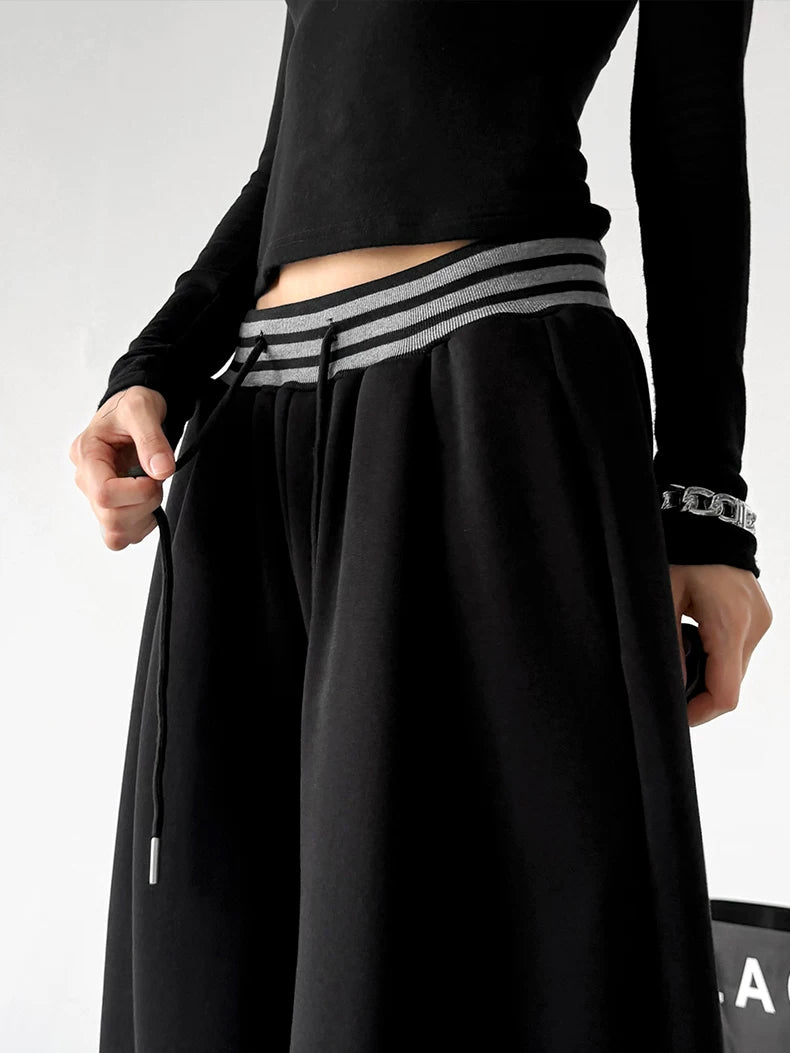 Black striped-waist wide-leg pants waist detail - CT66304