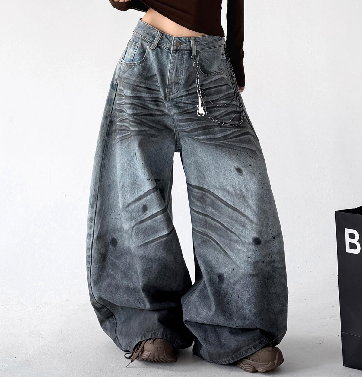 Blue washed wide-leg jeans angled front - CT7175