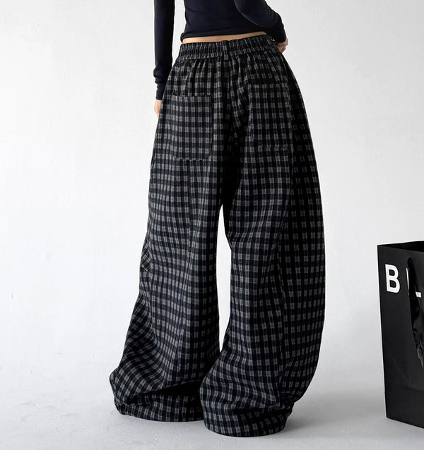 Navy Blue wide leg pants, back view