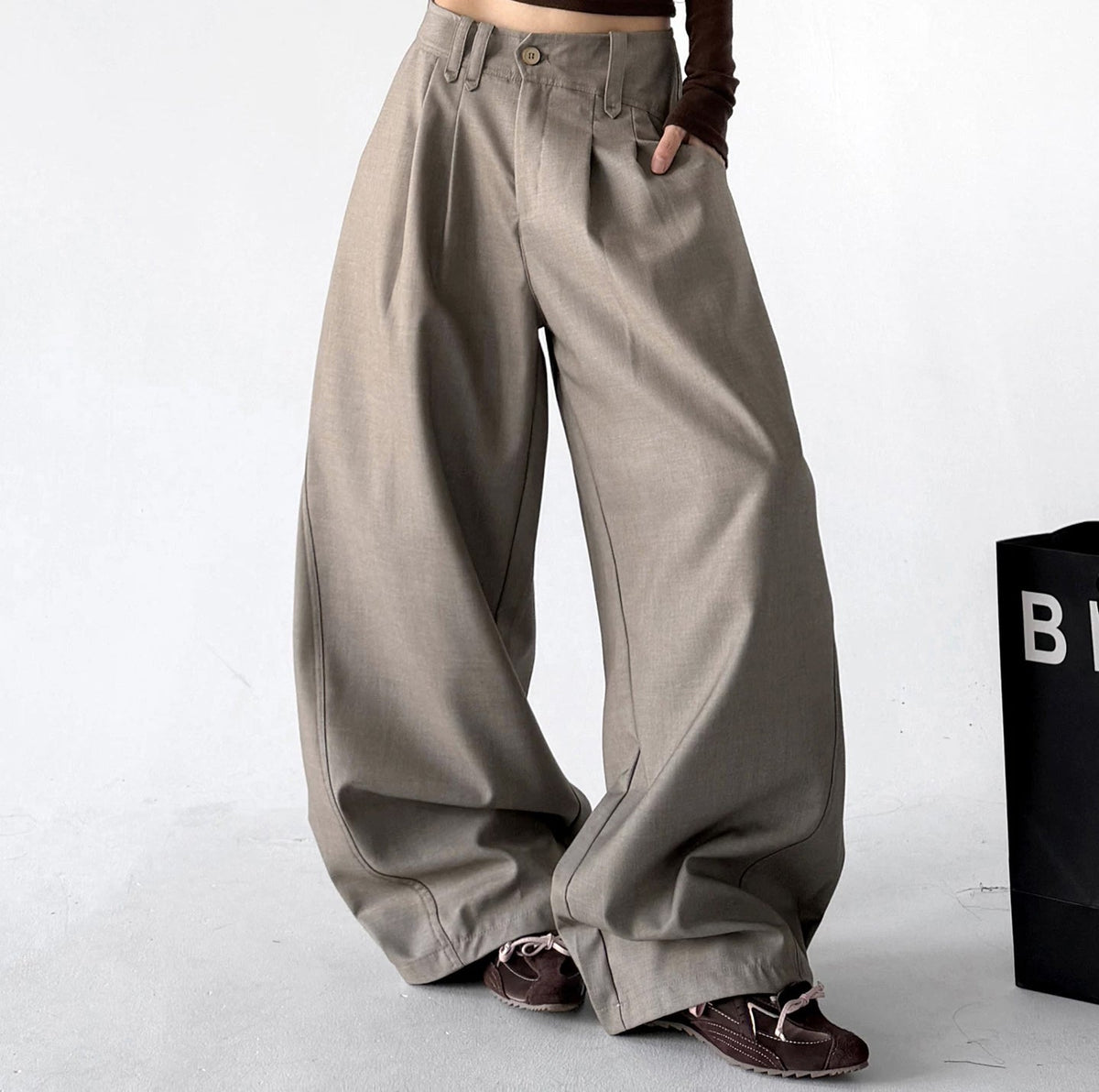 ct896 double pleat wide leg pants khaki walking view 04 focus v2