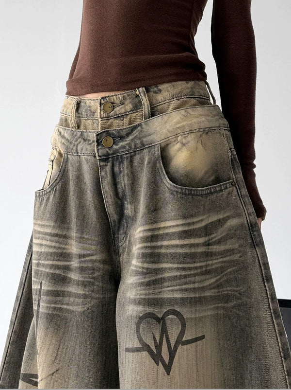 Gray graphic washed jeans, waist detail view