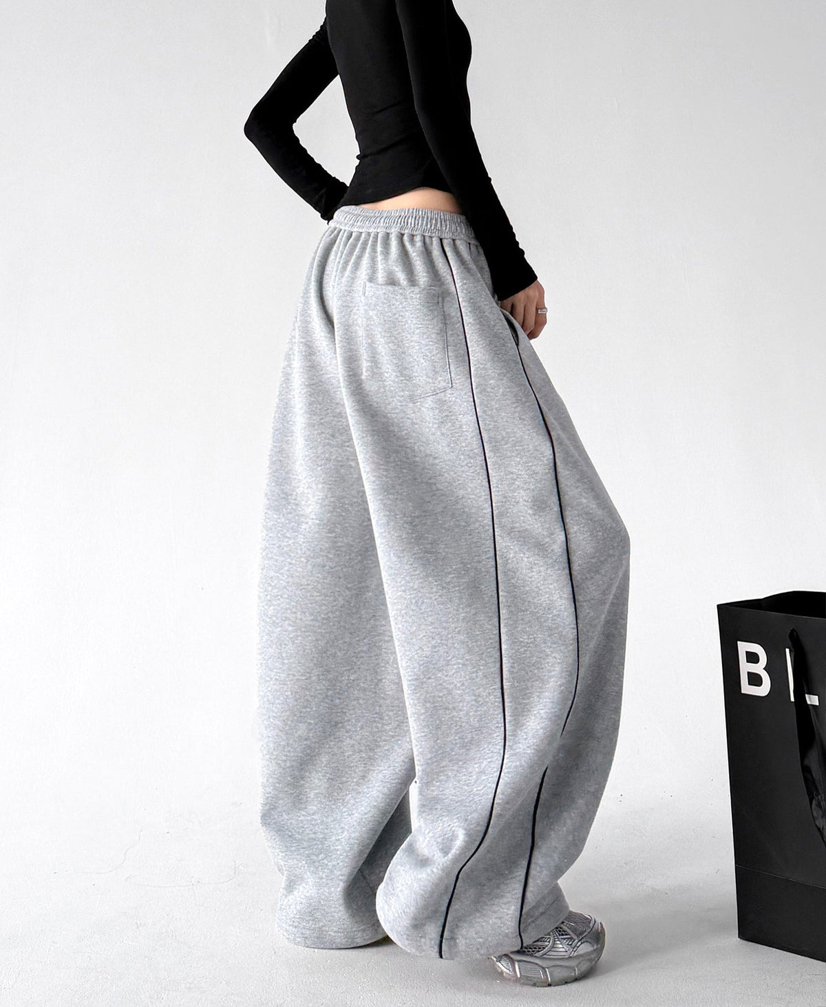 Curved-Seam Balloon Sweatpants - CT66217 - COPPING THREADS - CT ORIGINALS