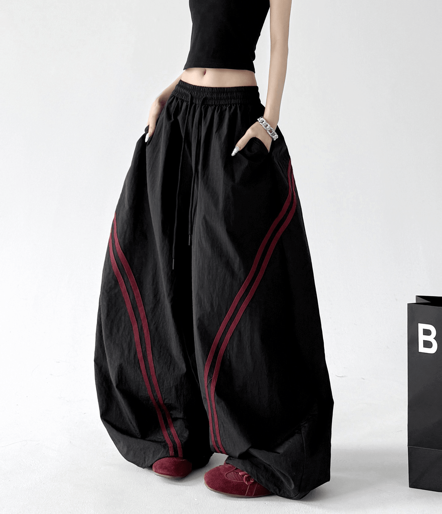 Curved Stripe Wide-Leg Pants - CT826 Secondary image