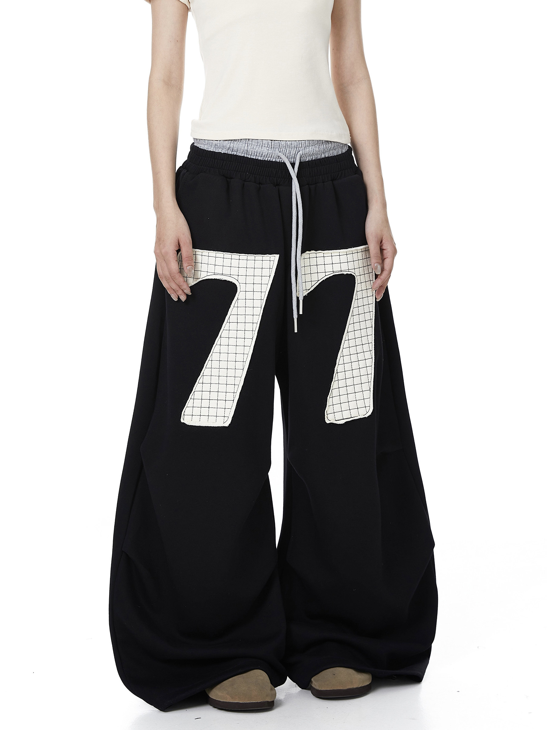 Contrast Patch Embroidered Double Waist Sweatpants
