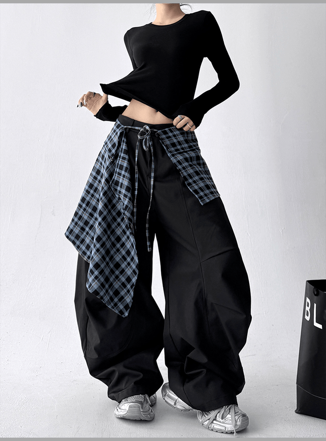 Detachable Layered Panels Main Image