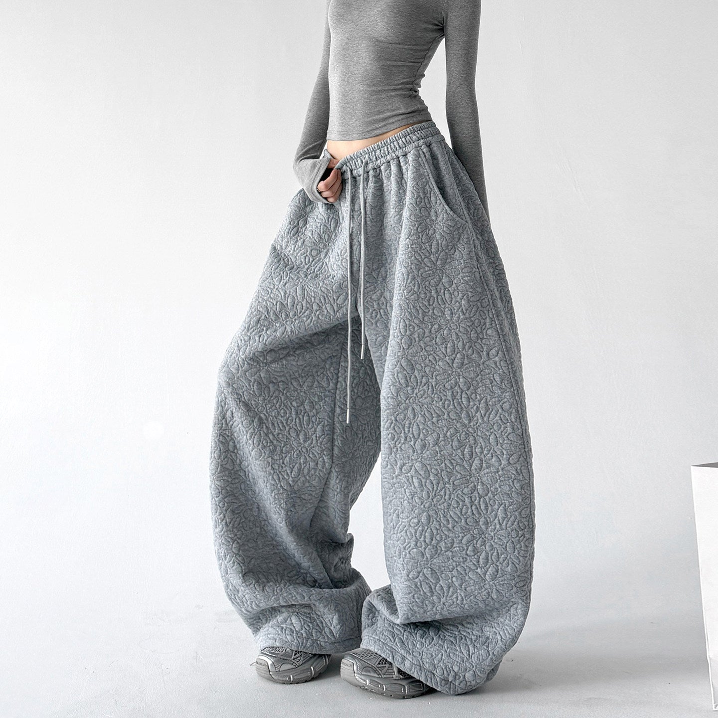 Diamond-Texture Balloon Sweatpants - CT66222 Secondary image