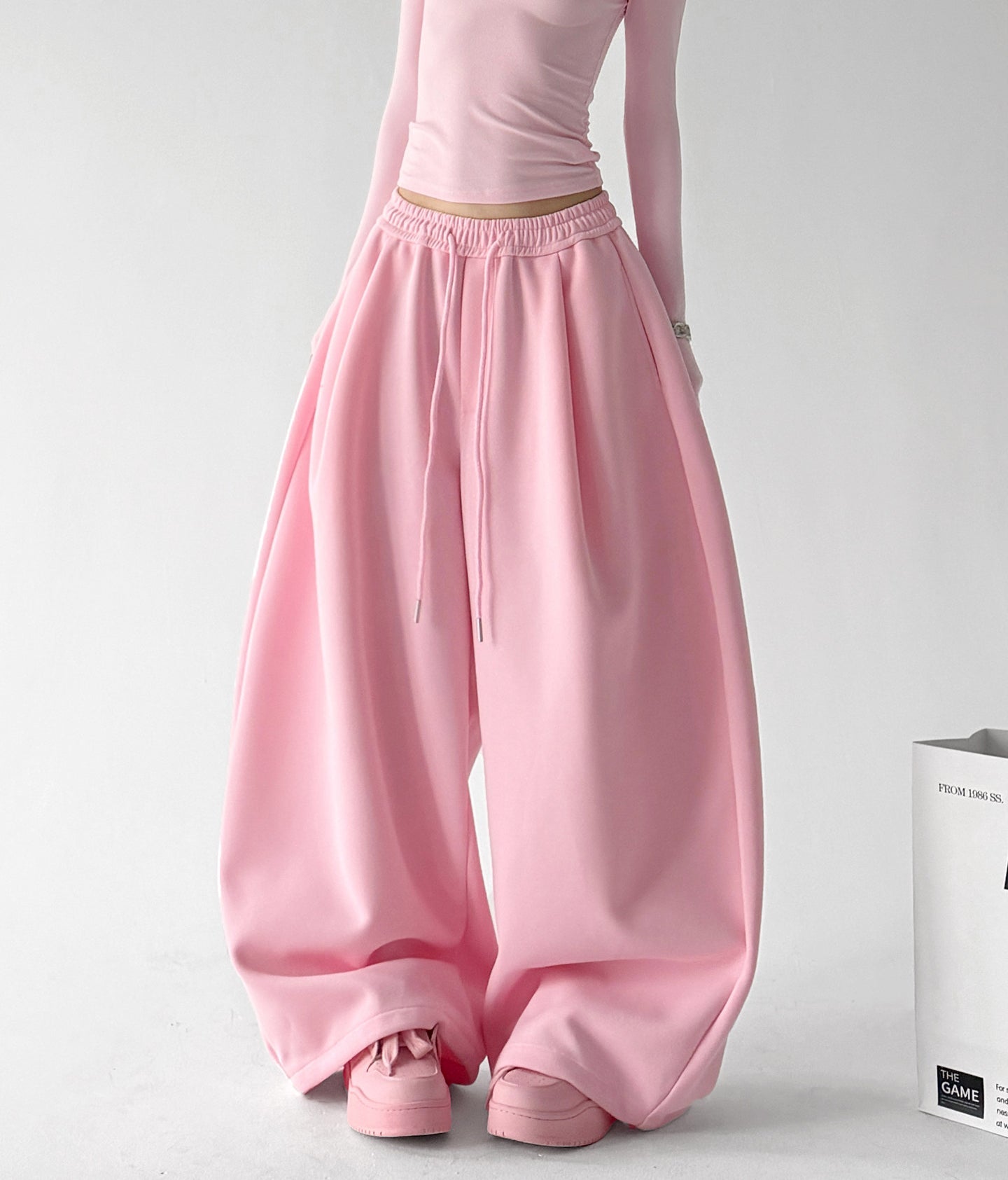 Draped Balloon Sweatpants - CT66216 - COPPING THREADS - CT ORIGINALS 메인 이미지