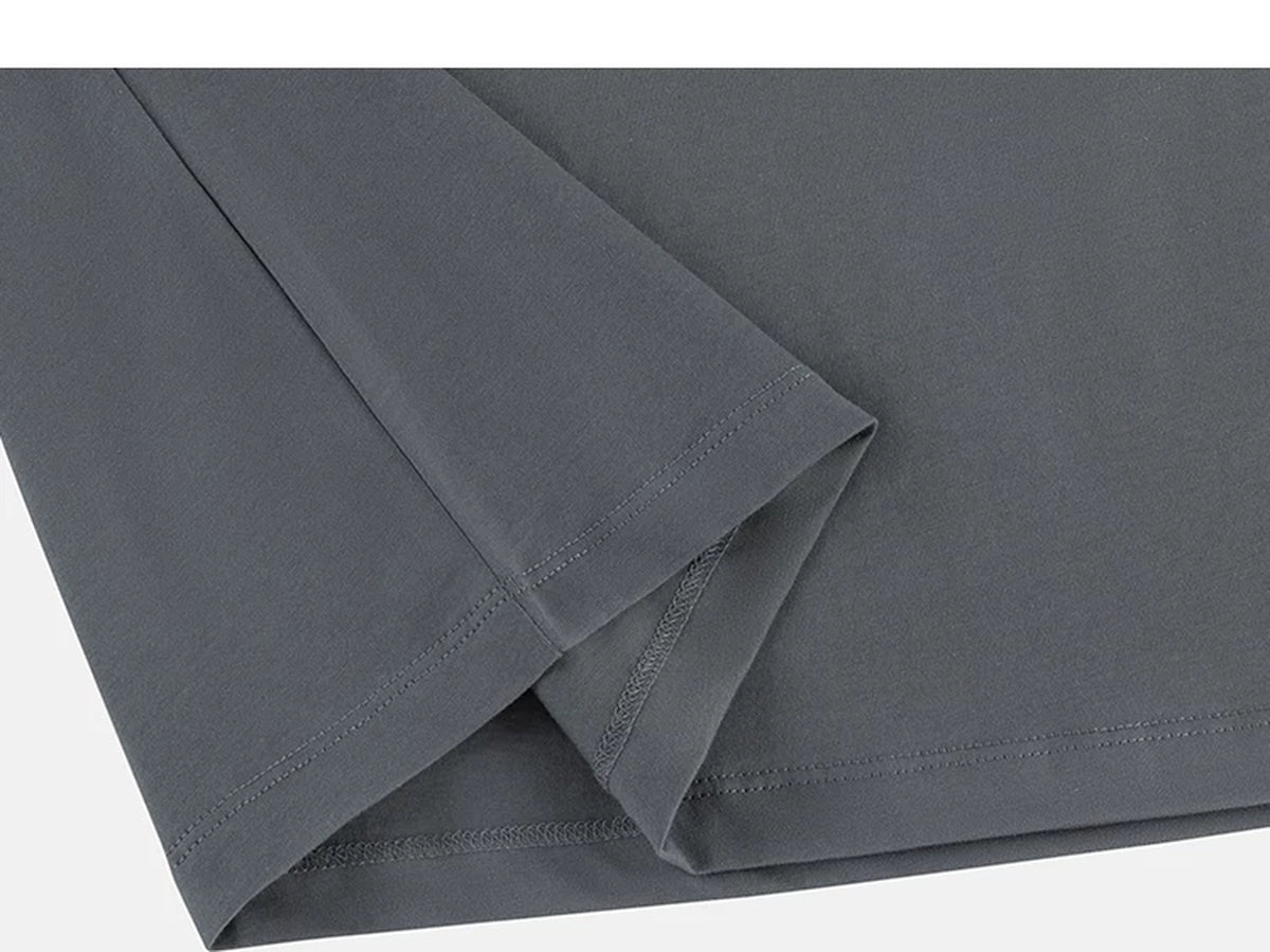 IDLT T-shirt, dark gray folded hem.