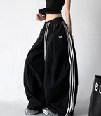 Side-Stripe Wide-Leg Parachute Pants – CT6617