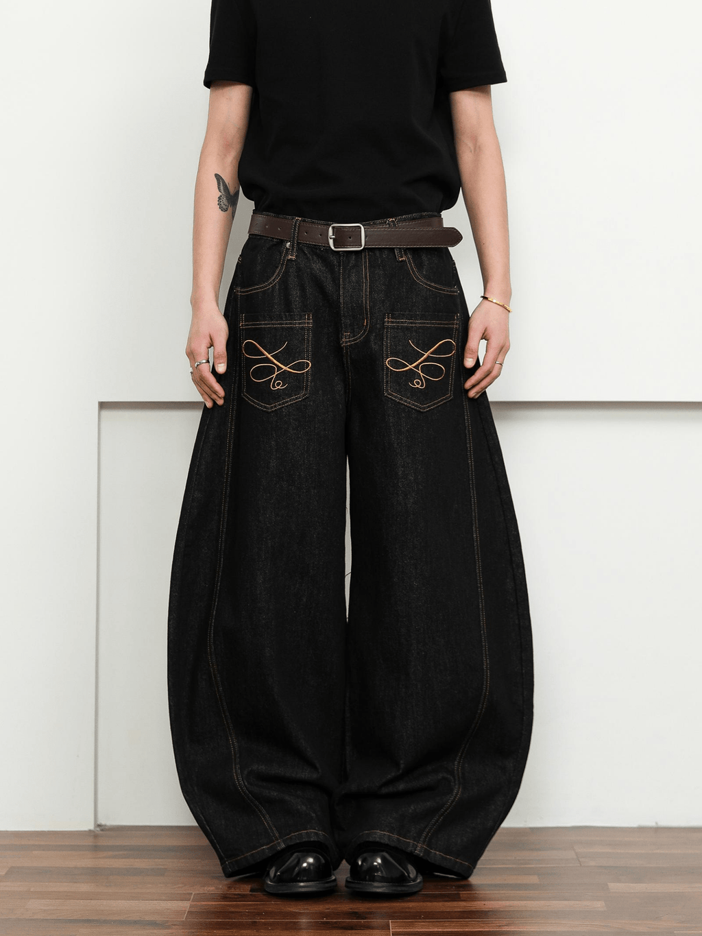Embroidered Front Pockets Curved - Leg Jeans - COPPING THREADS - CT Select