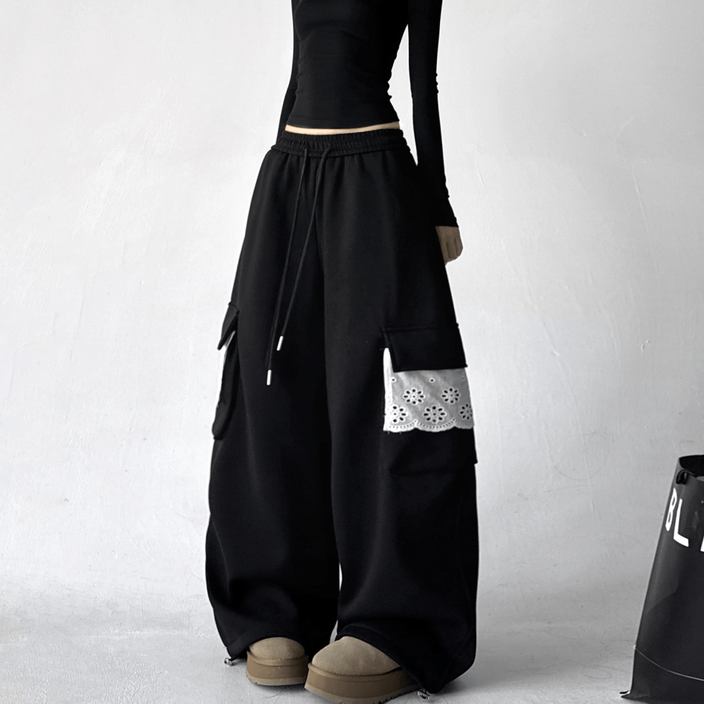 Fleece - Lined Lace Cargo Sweatpants - COPPING THREADS - CT Select