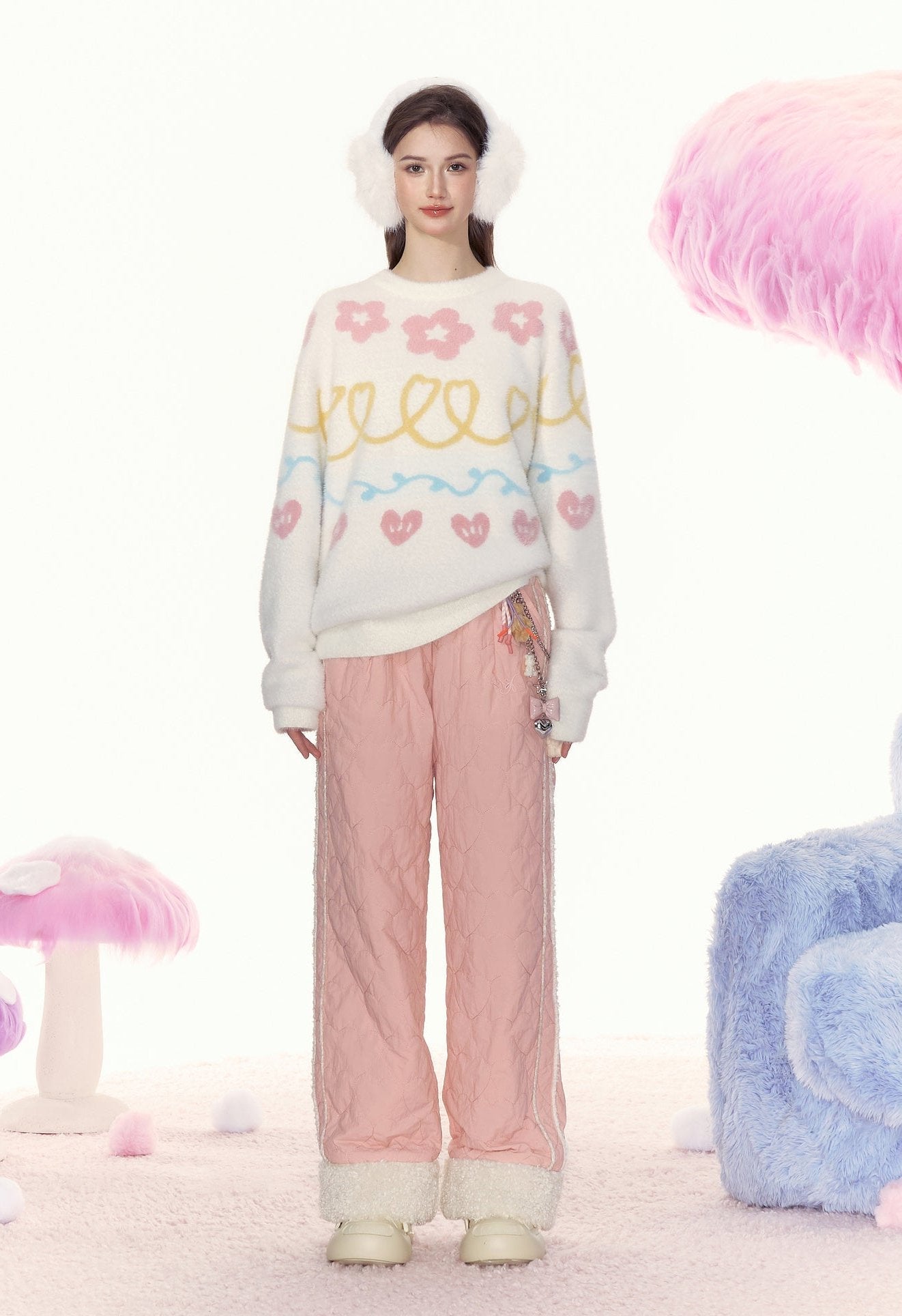 Jacquard-Pullover mit Rundhalsausschnitt und Blumenherz Zweitbild