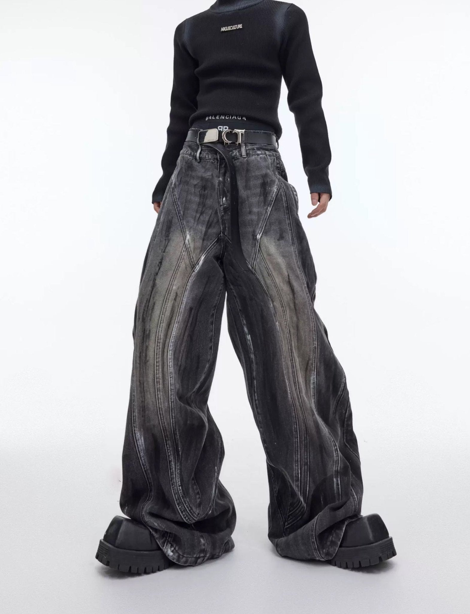 Hand-Drawn Washed Wide-Leg Jeans Secondary image