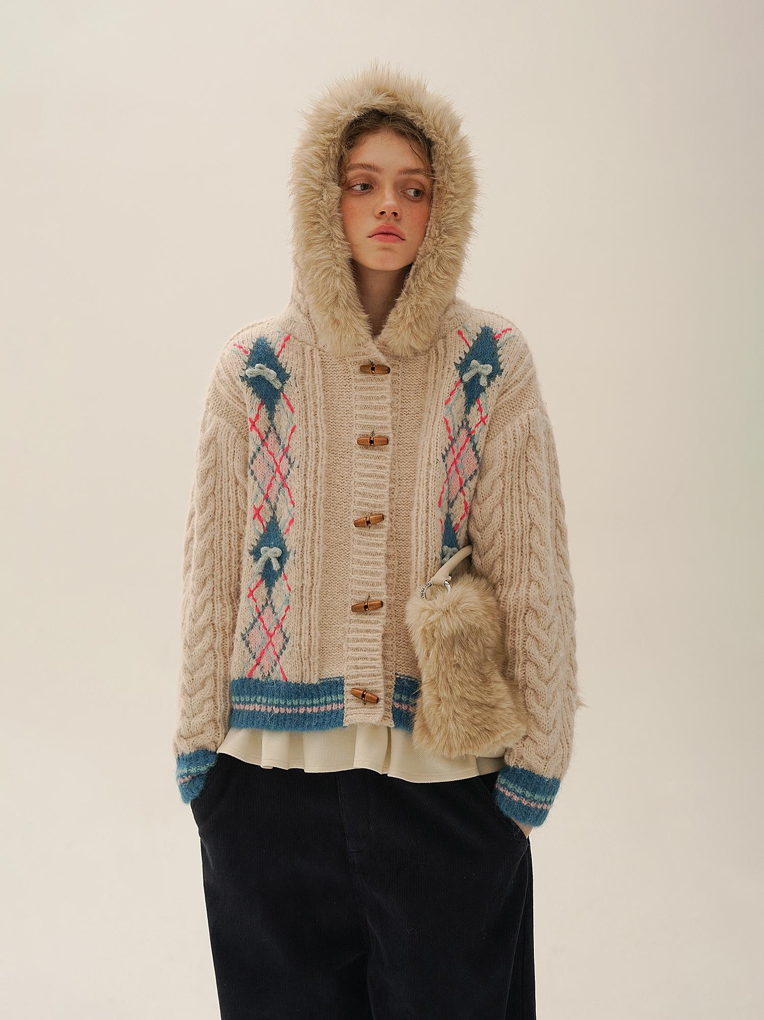Hand - Embroidered Dotted Plaid Detachable Faux Fur Collar Cardigan Sweater - COPPING THREADS - MOROMORO Hauptbild