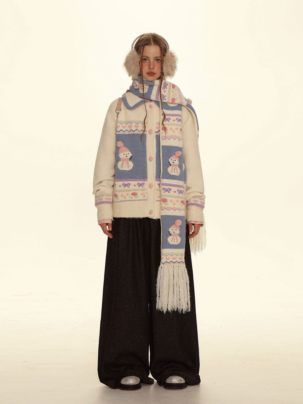 Hand - Embroidered Snowman Jacquard Cardigan Sweater - COPPING THREADS - MOROMORO