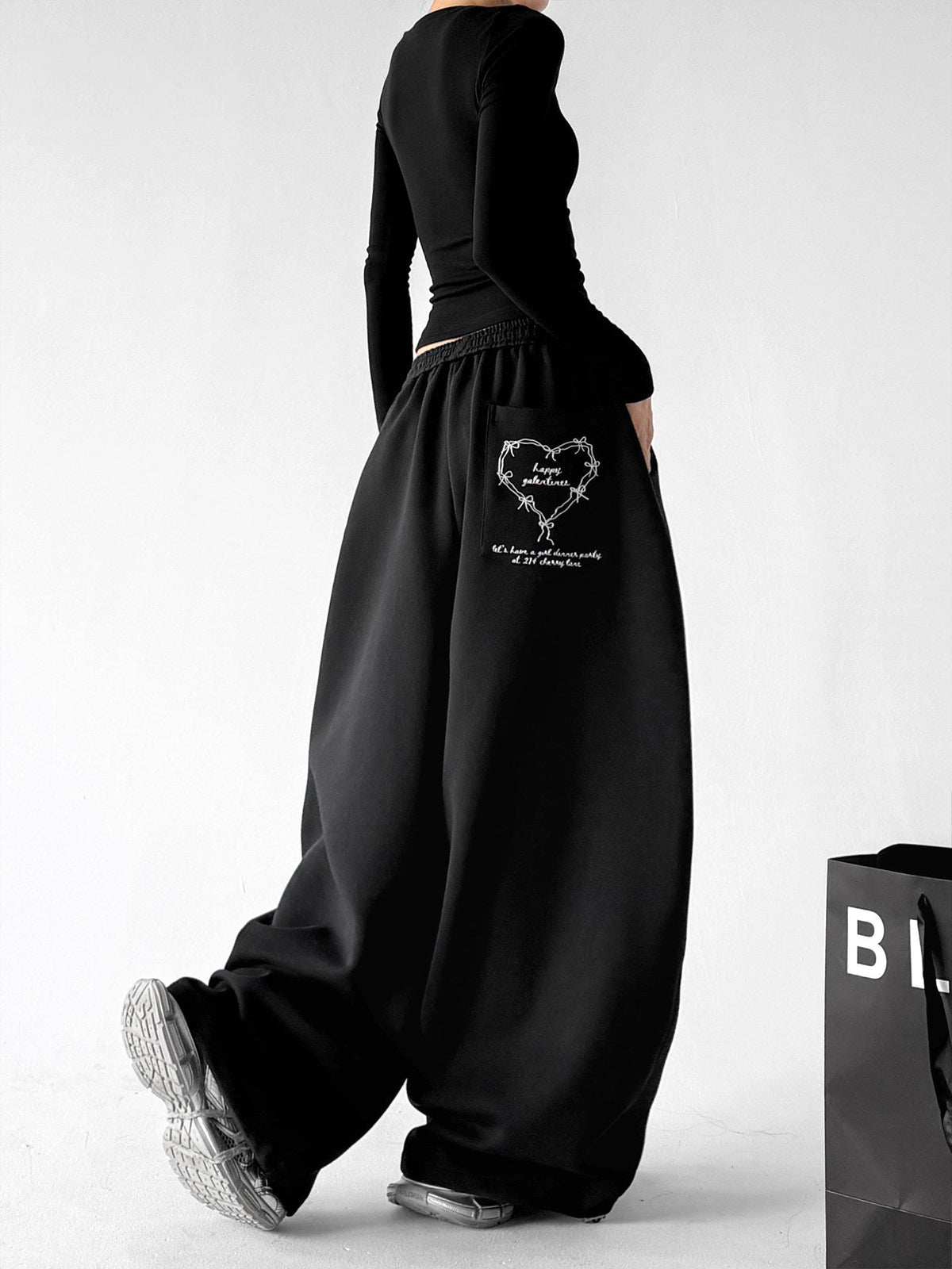 Heart-Graphic Wide-Leg Sweatpants - CT66220 - COPPING THREADS - CT ORIGINALS